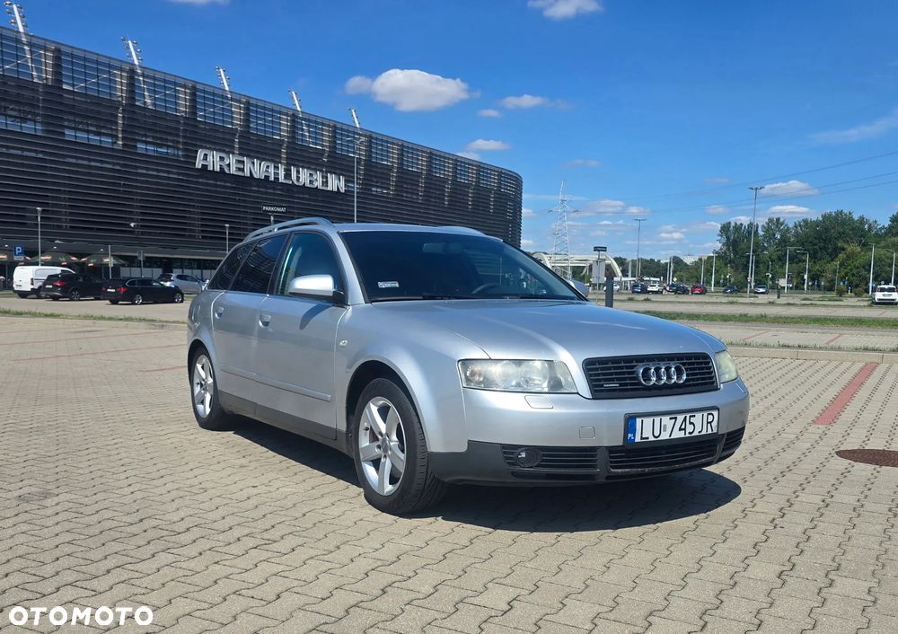 Audi A4 Avant - 1