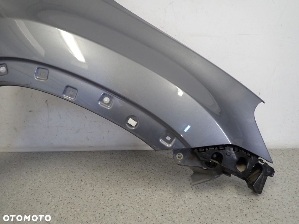 CHEVROLET ORLANDO 10- BŁOTNIK PRZEDNI PRAWY GYM - 10