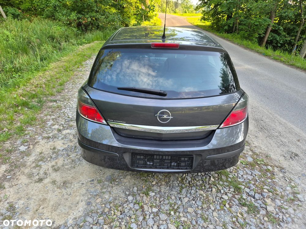 Opel Astra 1.6 Active - 26