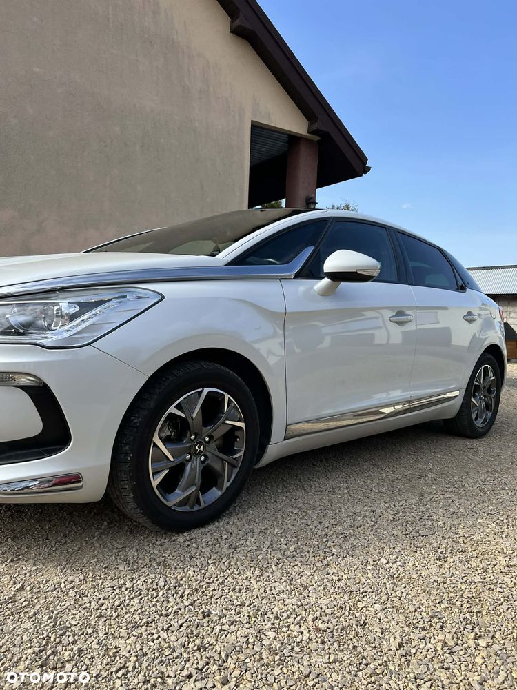 Citroën DS5 2.0 HDi SoChic - 1