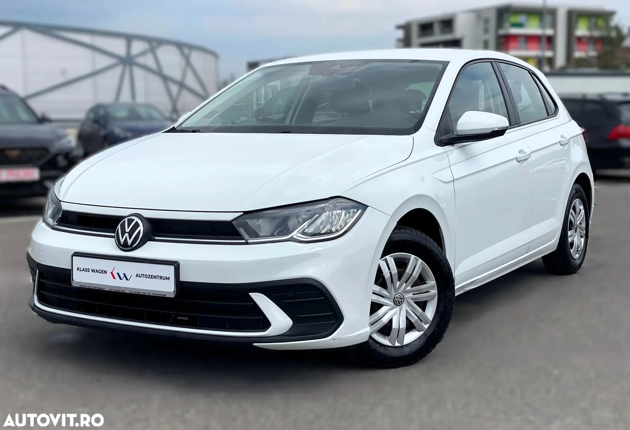 Volkswagen Polo 1.0 MPI Base - 1