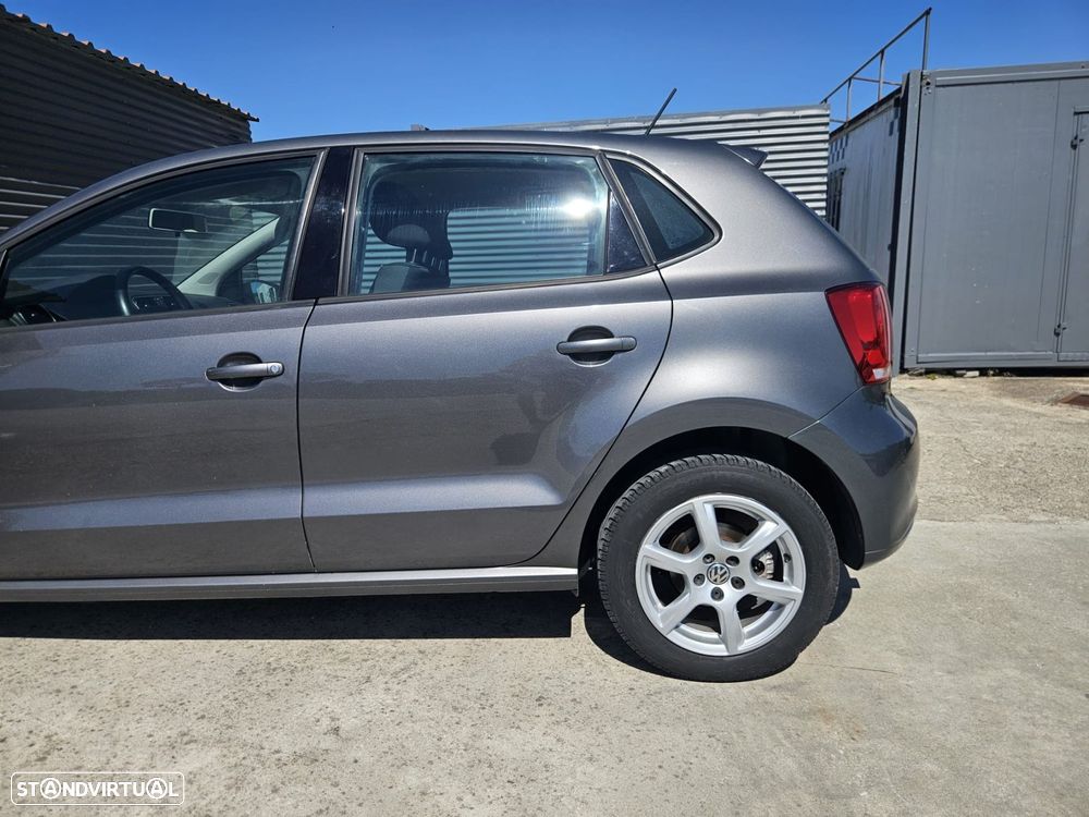 VW Polo 1.6 TDI Confortline BlueMotion - 16