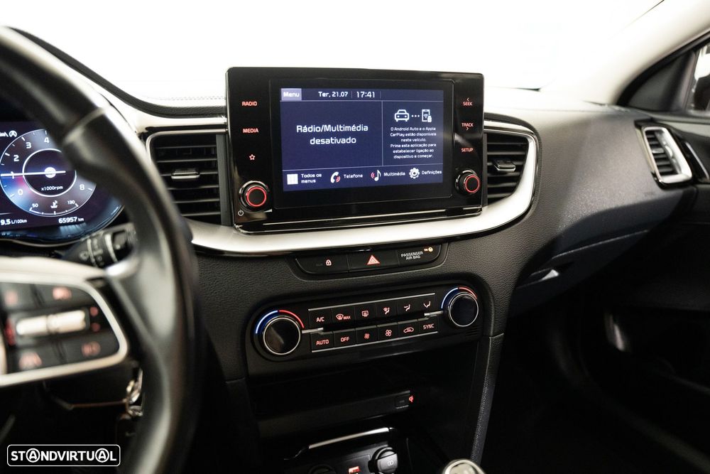 Kia Ceed SW 1.0 T-GDI Sport - 11