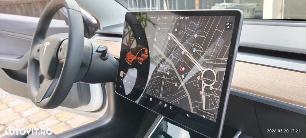 Tesla Model 3 Standard Reichweite Plus Hinterradantrieb - 12