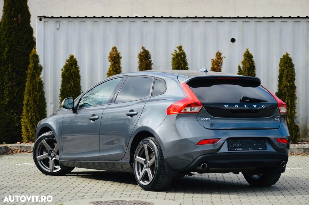 Volvo V40 D3 Geartronic You - 4