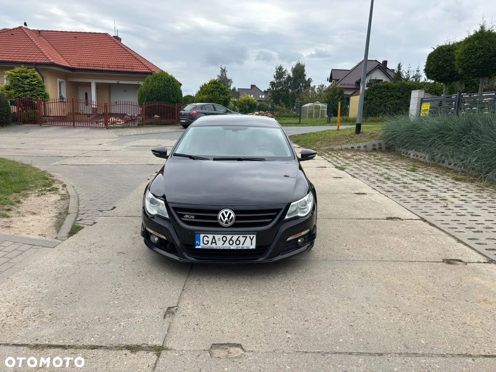 Volkswagen Passat - 12
