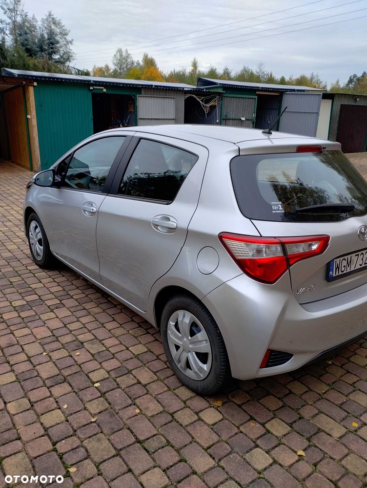 Toyota Yaris - 4