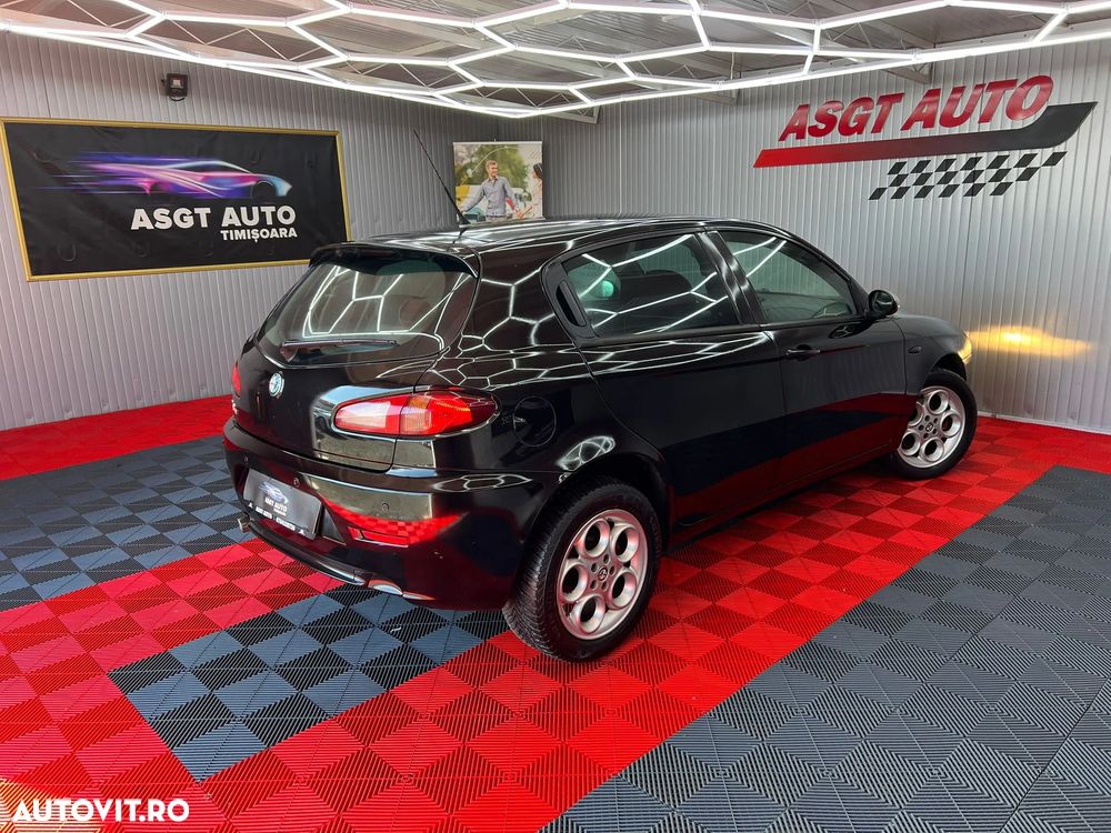 Alfa Romeo 147 - 7
