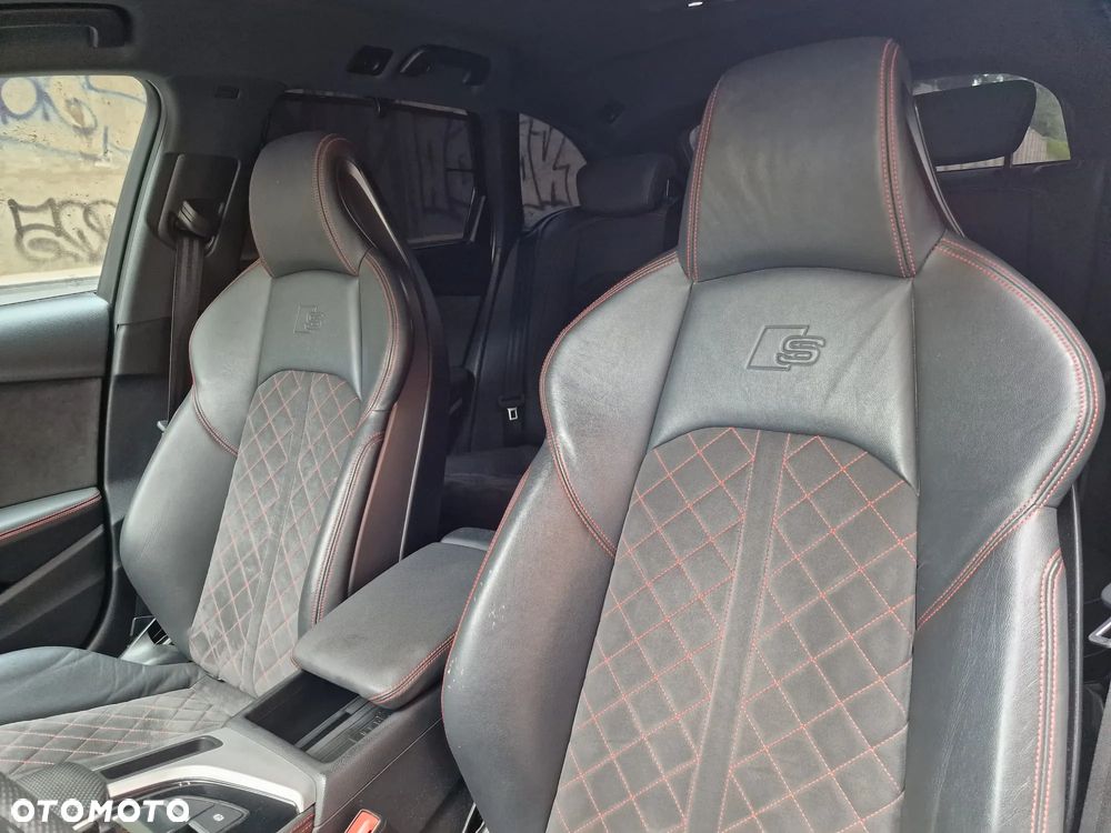 Audi A4 Avant 40 TDI quattro S tronic S line - 18