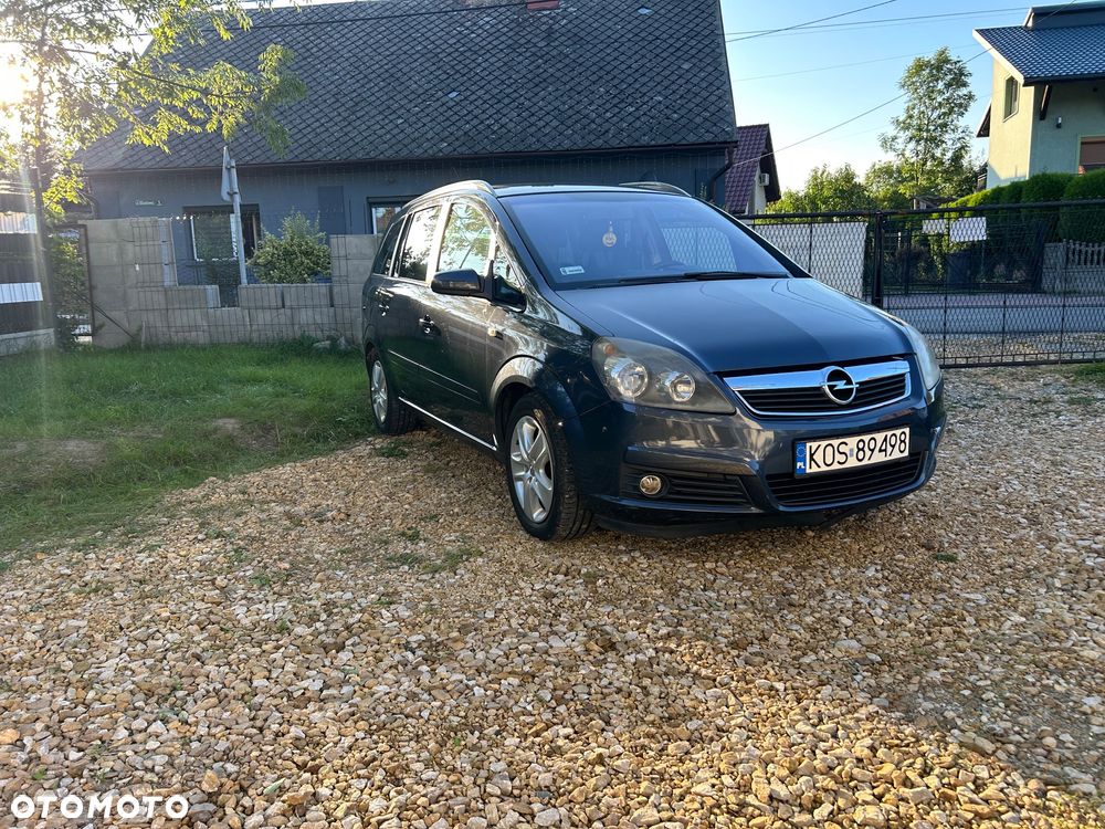 Opel Zafira 1.8 Cosmo - 37