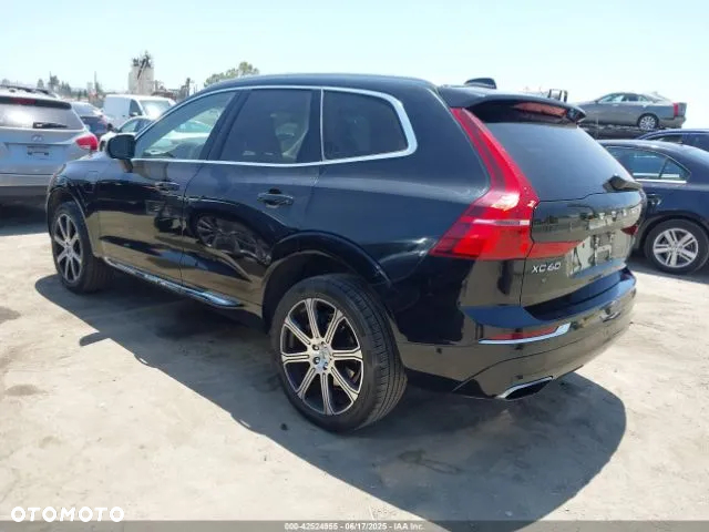 Volvo XC 60 B5 B AWD R-Design - 4