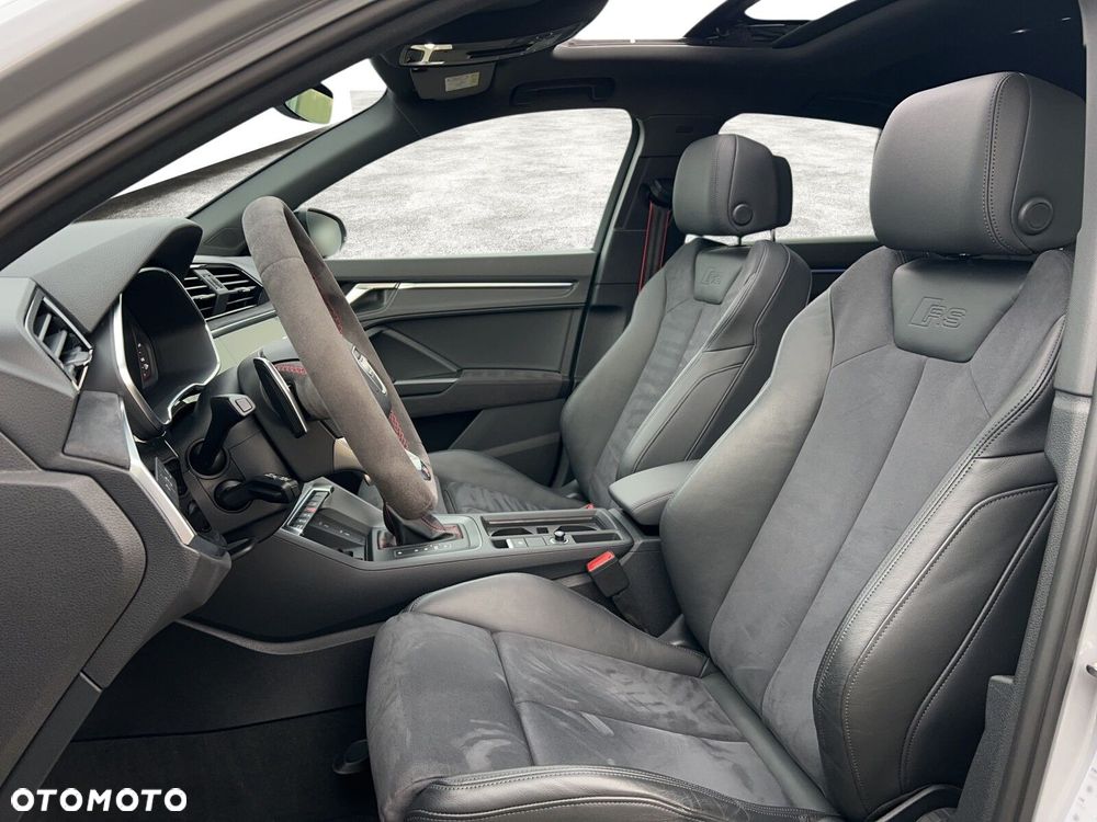 Audi RS Q3 Sportback - 10
