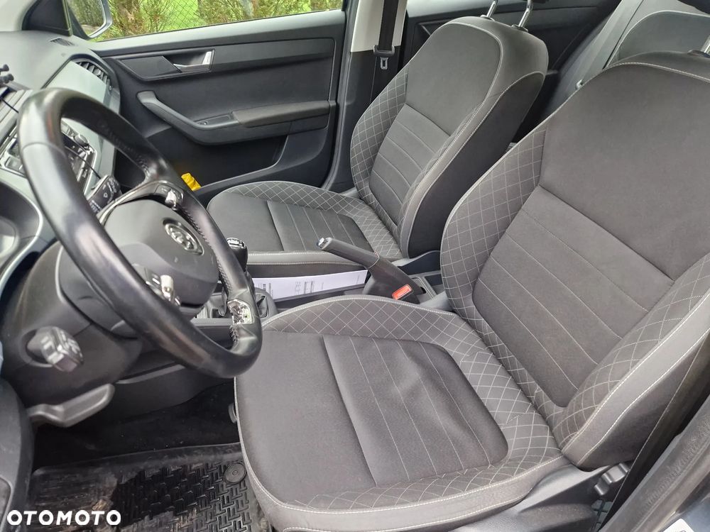 Skoda Fabia - 10