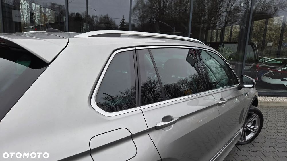 Volkswagen Tiguan 2.0 TDI SCR 4MOTION DSG Highline - 30