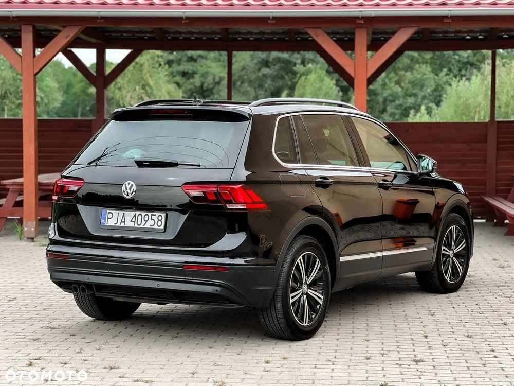 Volkswagen Tiguan - 4