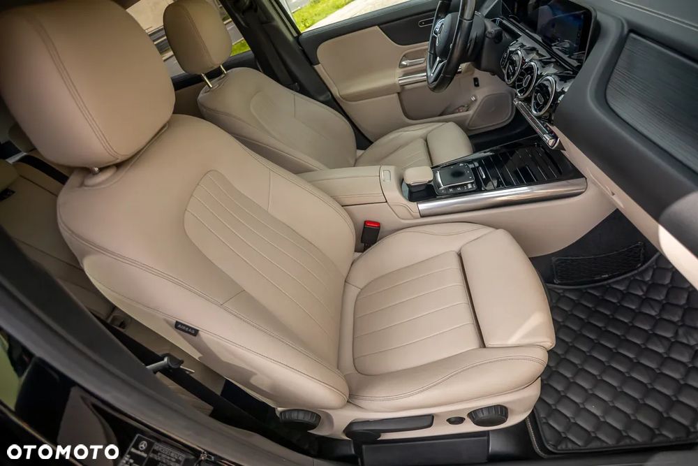 Mercedes-Benz GLA 250 4-Matic - 21