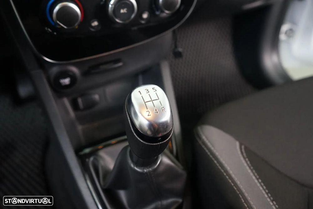 Renault Clio Sport Tourer 1.5 dCi Limited - 29
