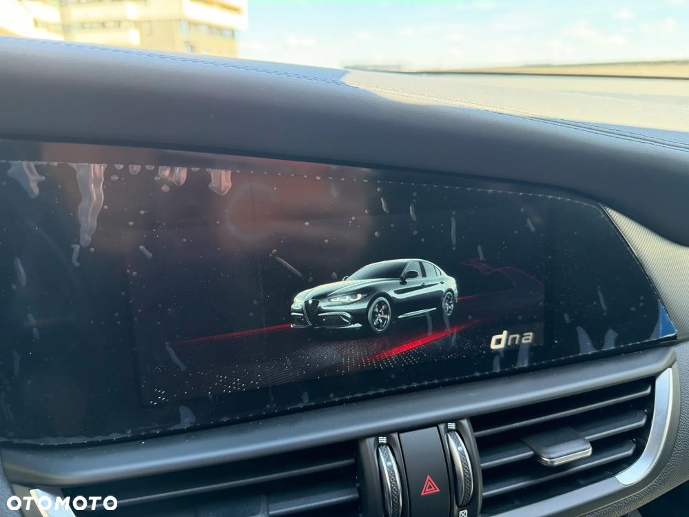 Alfa Romeo Giulia 2.0 Turbo Veloce Q4 - 37