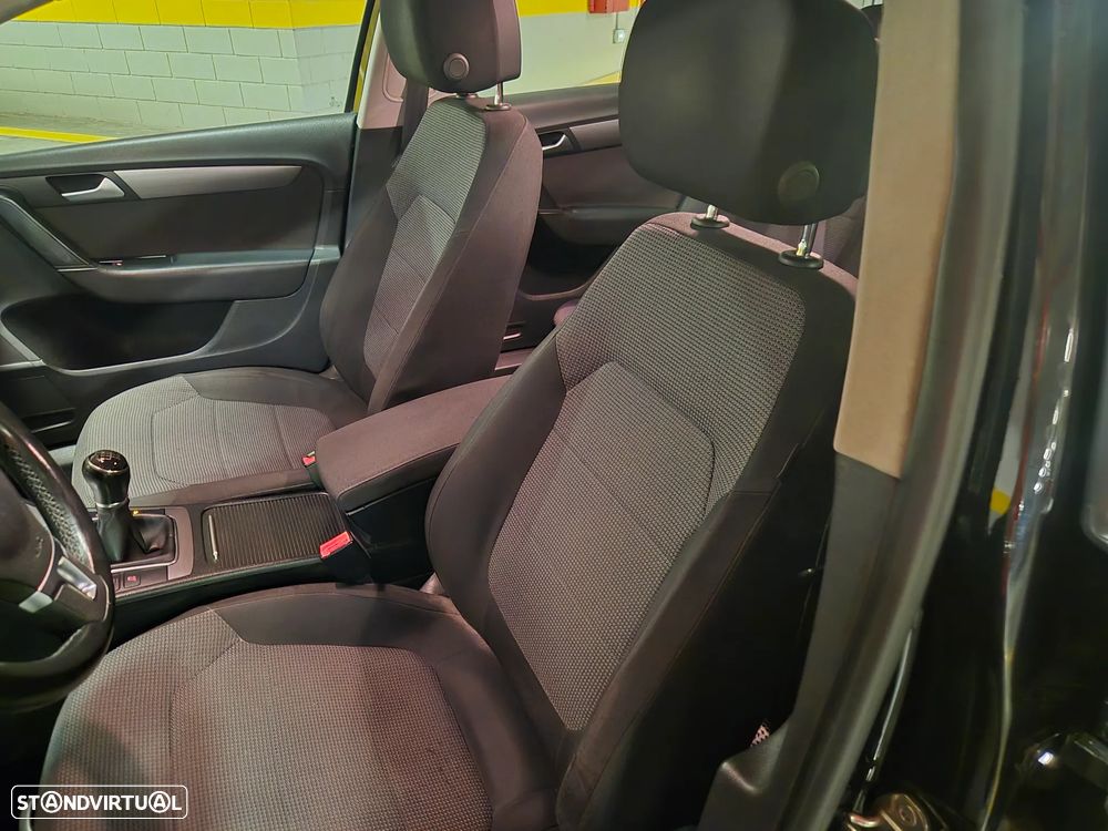 VW Passat Variant 1.6 TDI Confortline - 27