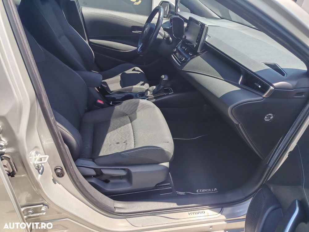 Toyota Corolla 1.8 HSD Business Plus - 6