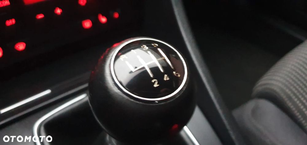 Audi A4 Avant 2.0 TDI DPF - 22