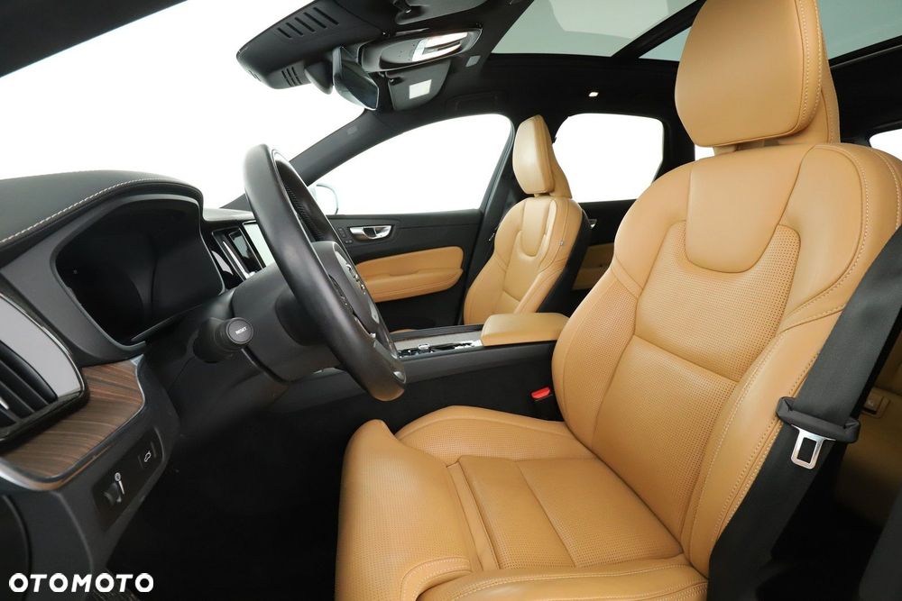 Volvo XC 60 - 21