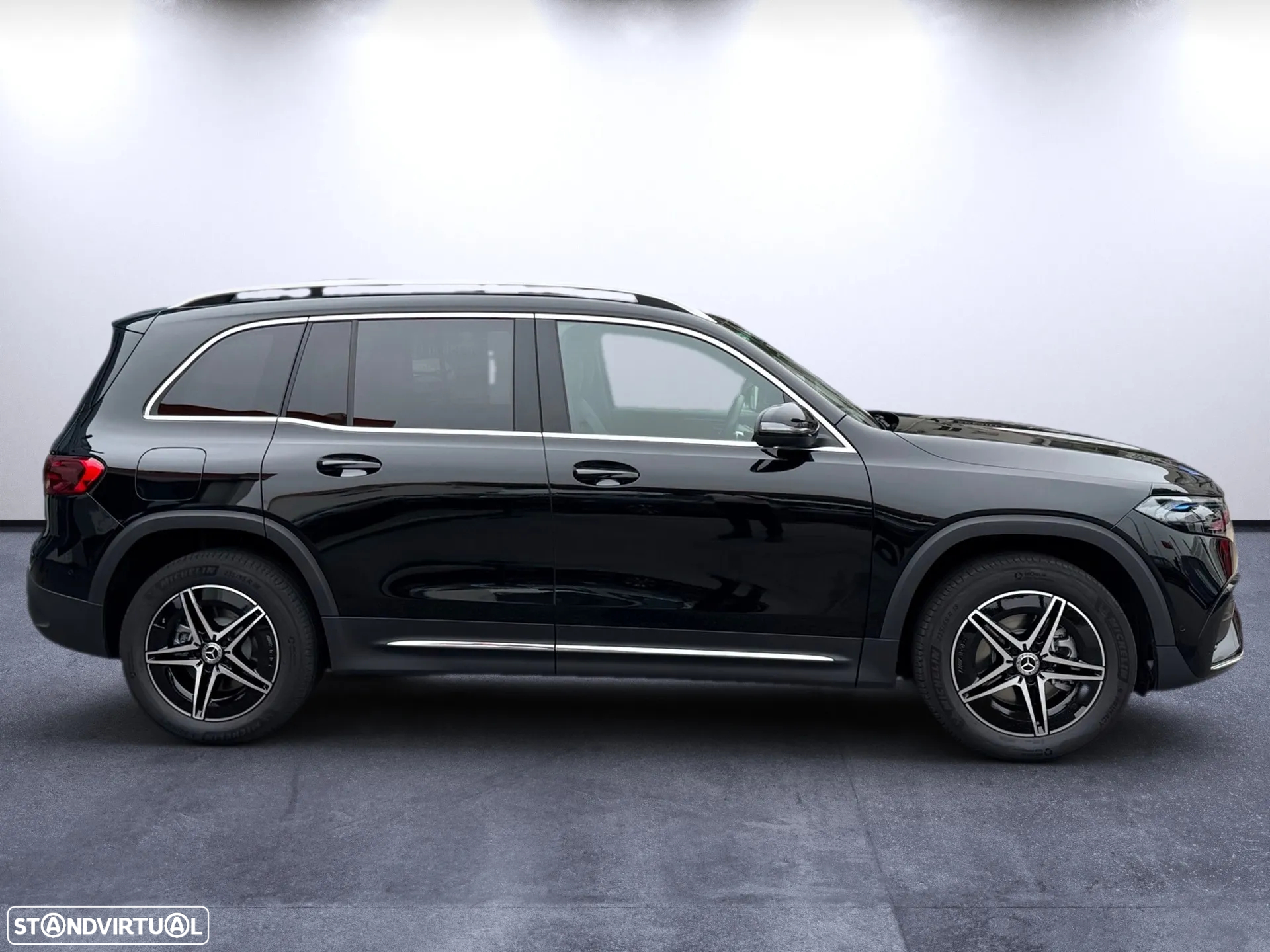 Mercedes-Benz EQB 250 AMG Line - 4
