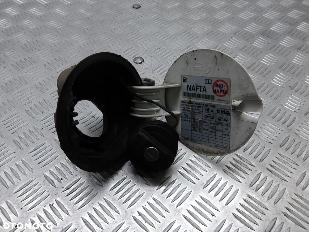 SKODA FABIA II 10-14 1.2 TDI HB KLAPKA KOREK WLEWU PALIWA - 2