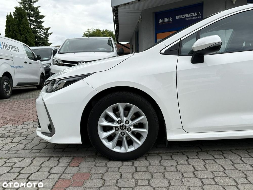 Toyota Corolla - 10