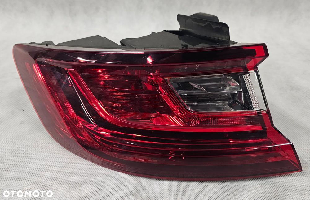 Lampa lewa RENAULT MEGANE 265554829R