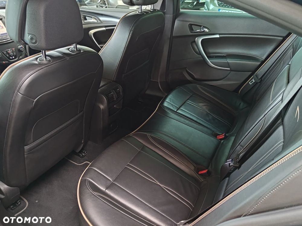 Opel Insignia 1.6 T Cosmo S&S - 19