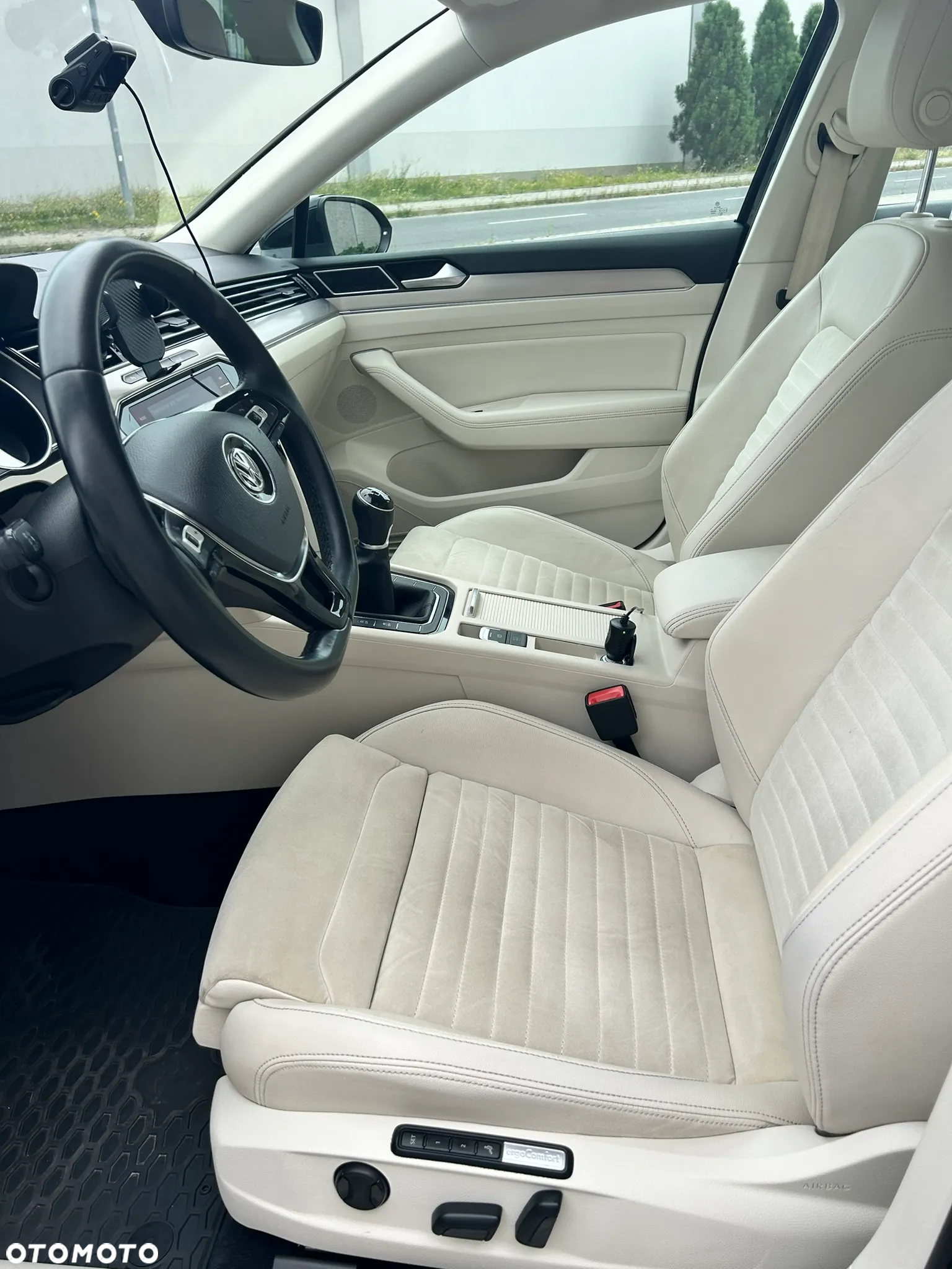Volkswagen Passat 2.0 TDI BMT 4Mot Highline - 8