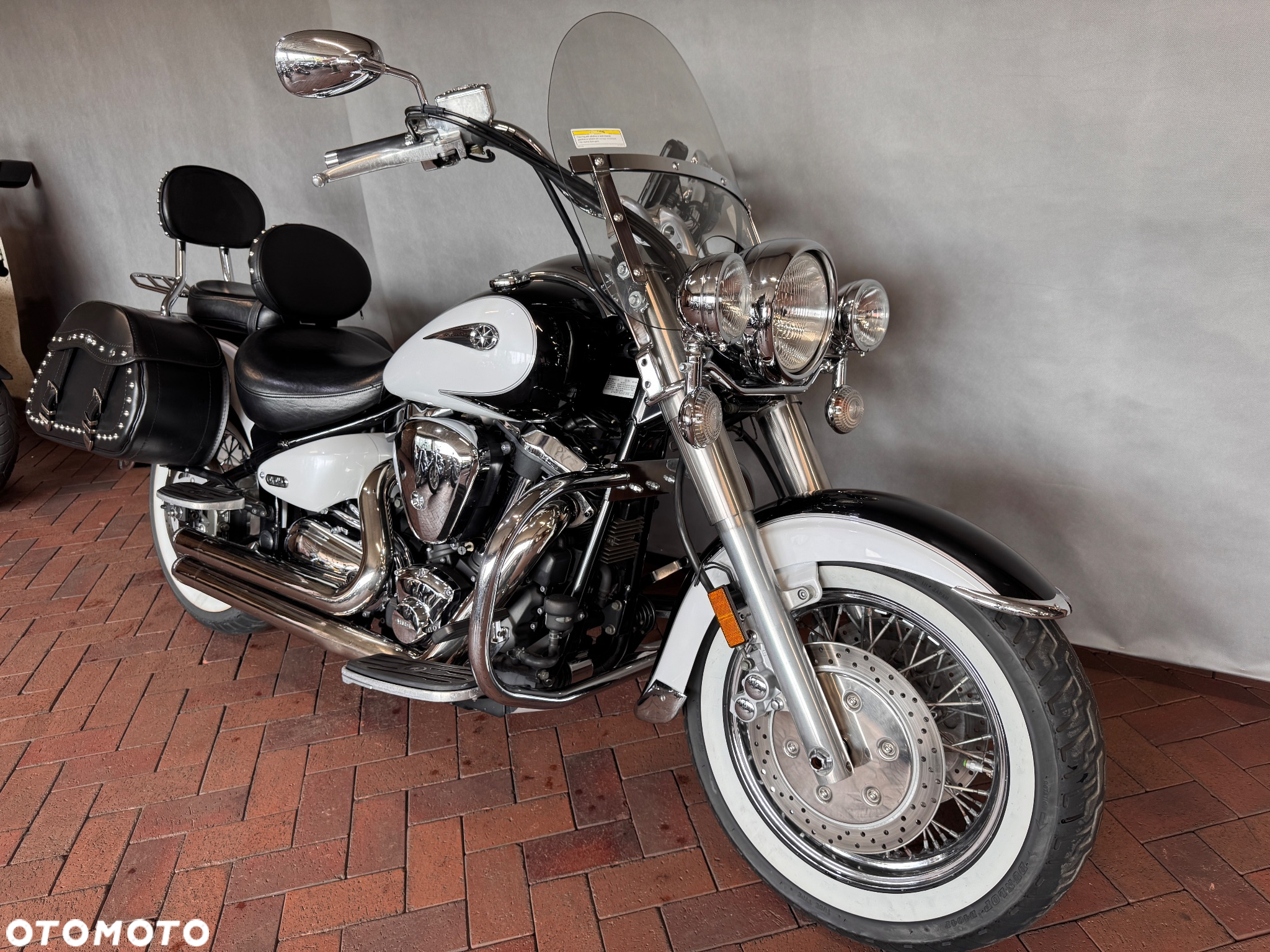Yamaha Road Star - 2
