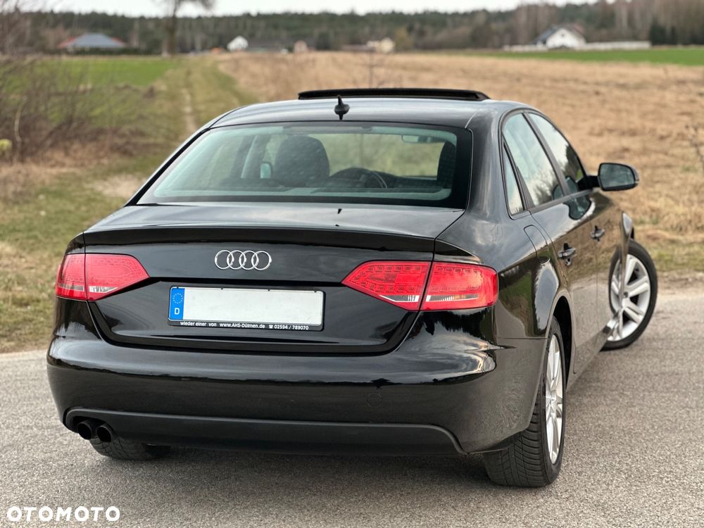 Audi A4 Limousine - 5