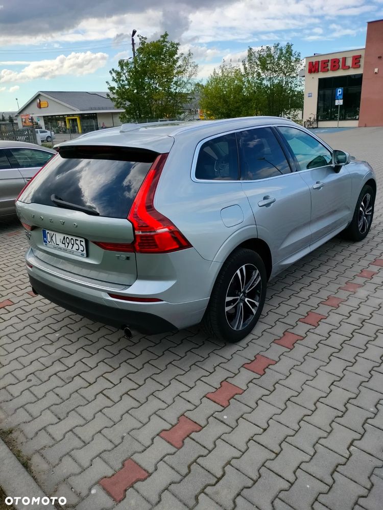 Volvo XC 60 T5 AWD Momentum - 8