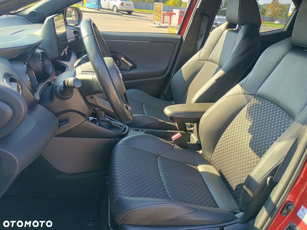 Toyota Yaris Hybrid 1.5 Selection Style - 17