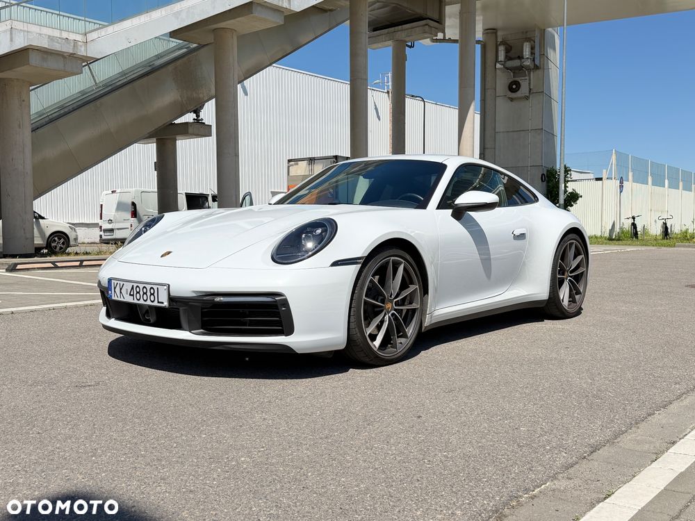 Porsche 911 Carrera 4 PDK - 3