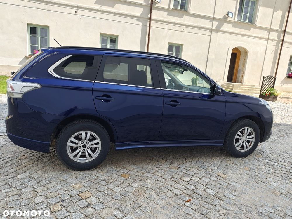 Mitsubishi Outlander - 5