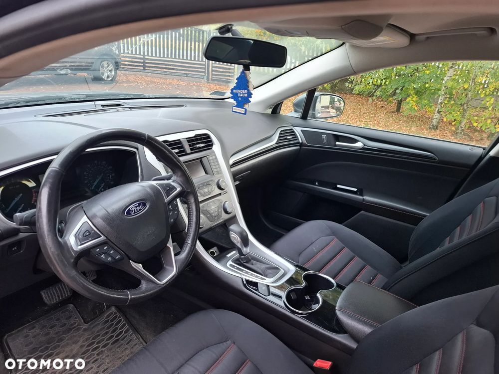 Ford Fusion - 5