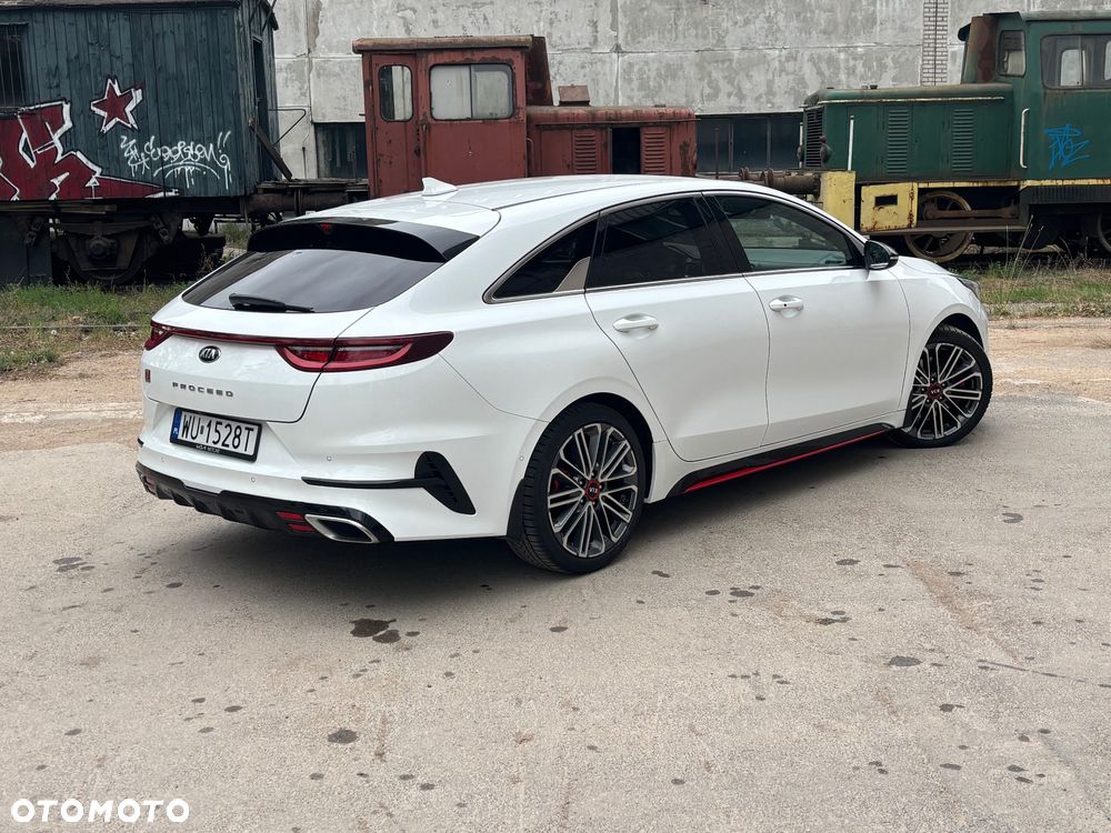 Kia ProCeed - 5