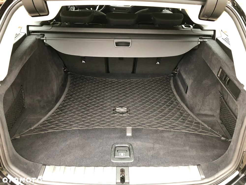 BMW Seria 3 320d xDrive Advantage - 11