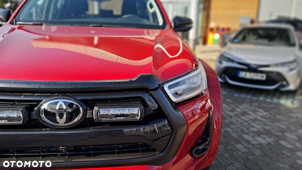 Toyota Hilux - 12