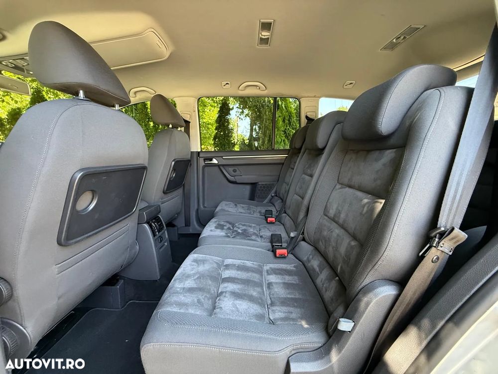 Volkswagen Touran 2.0 TDI DPF DSG Highline - 5