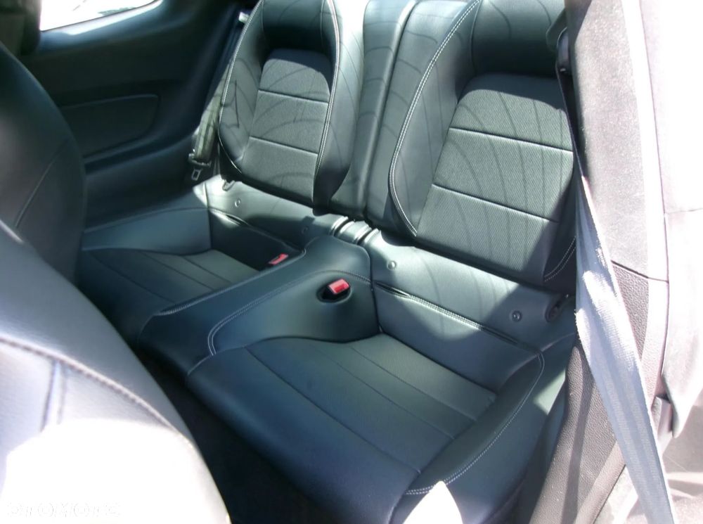 Ford Mustang 2.3 Eco Boost - 11