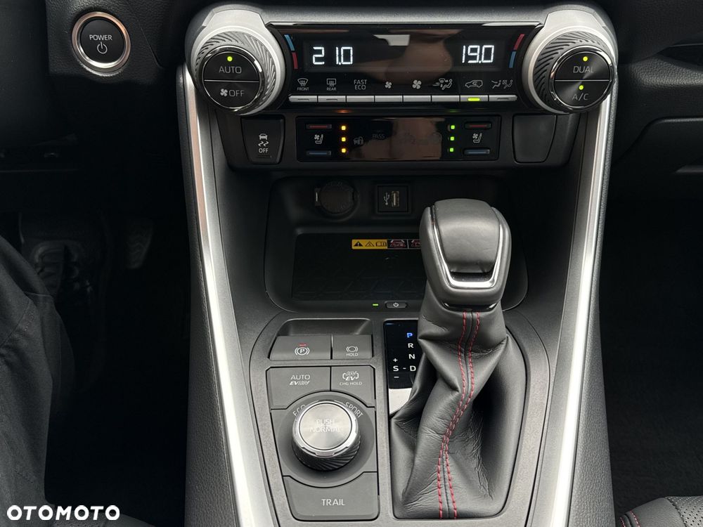 Toyota RAV4 2.5 Plug-In Hybrid Style 4x4 - 17