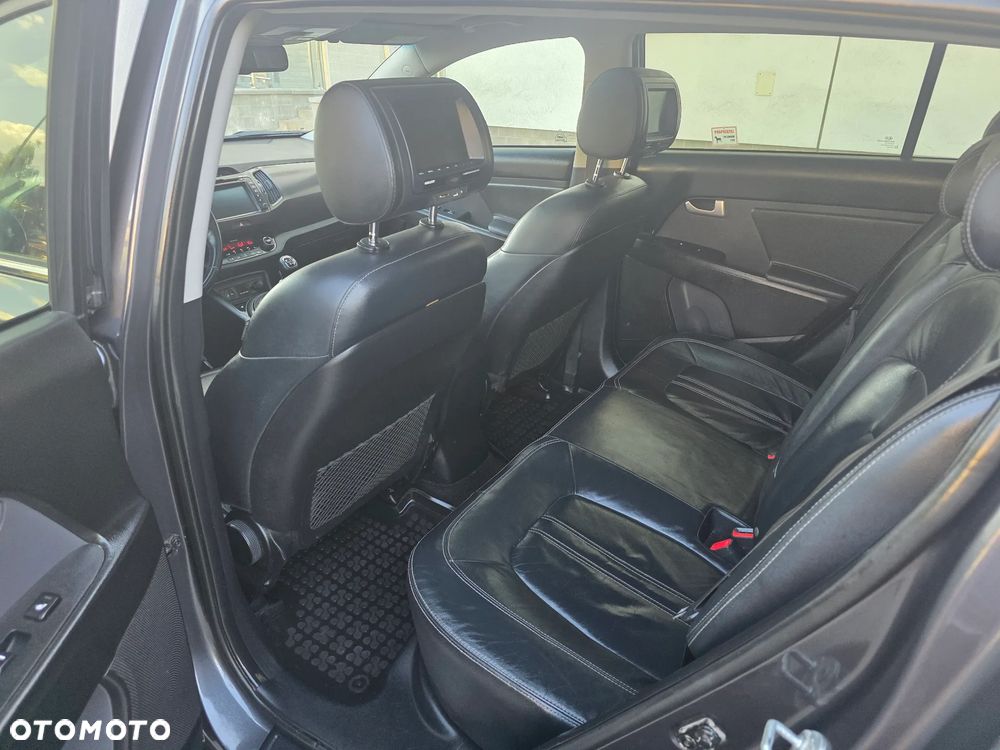 Kia Sportage 2.0 CRDI M AWD - 6