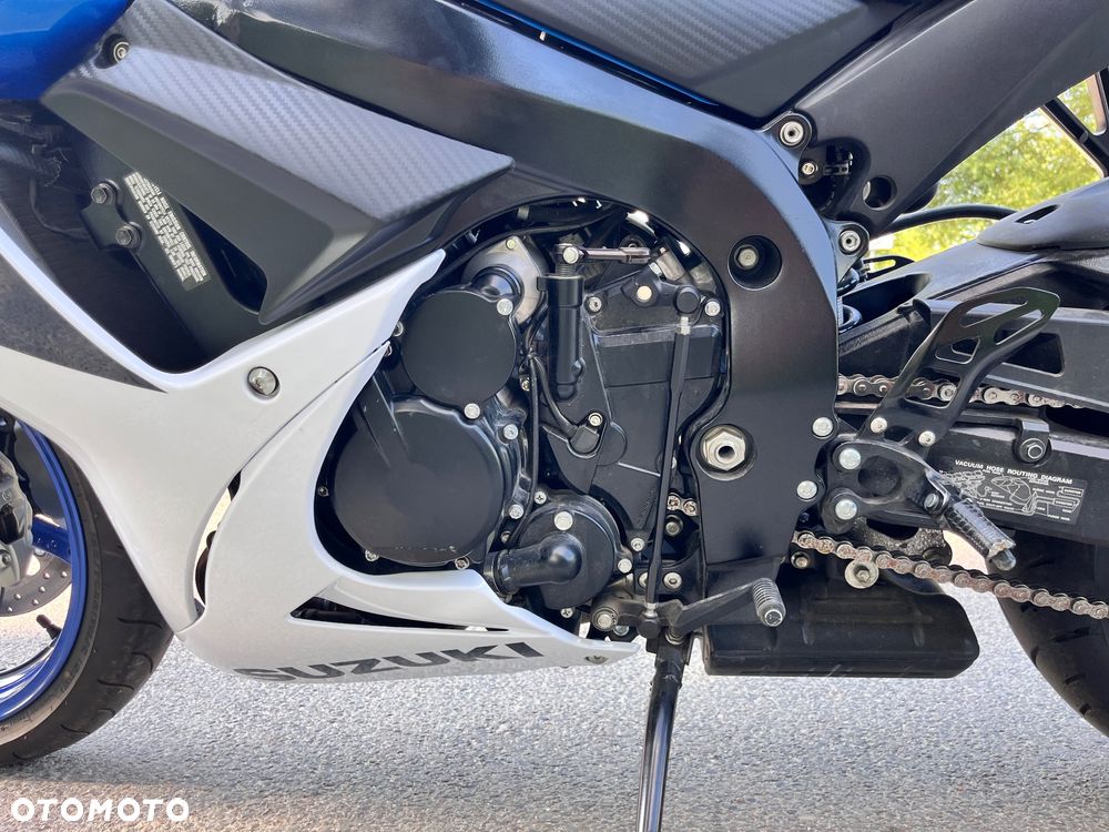 Suzuki GSX-R - 12