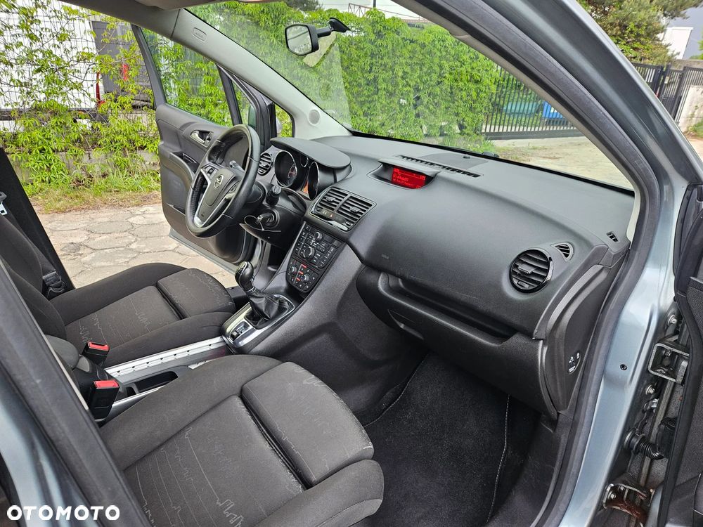 Opel Meriva 1.4 Essentia - 14