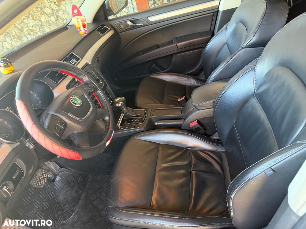 Skoda Superb 2.0 TDI Active DSG - 9