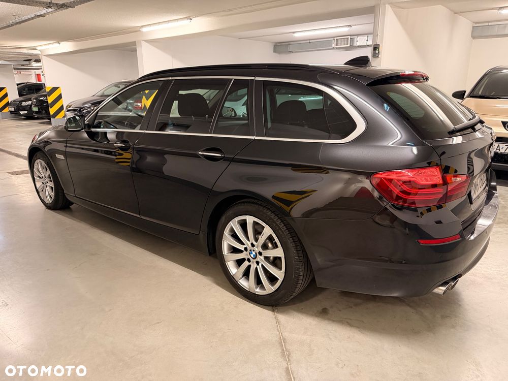BMW Seria 5 520d - 24